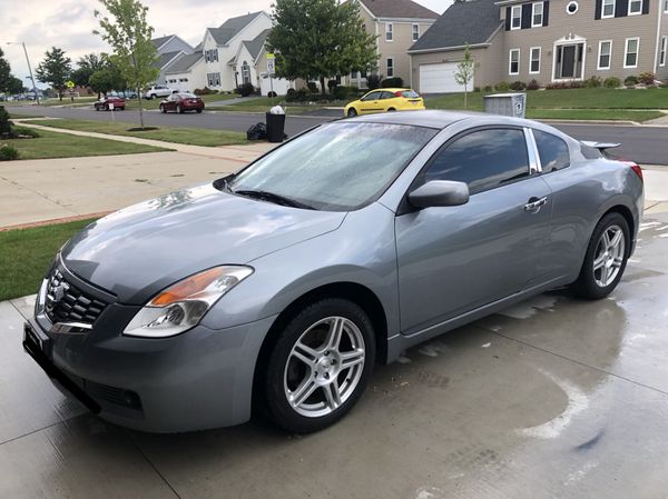 08 Nissan Altima Coupe for Sale in Bristol, WI - OfferUp