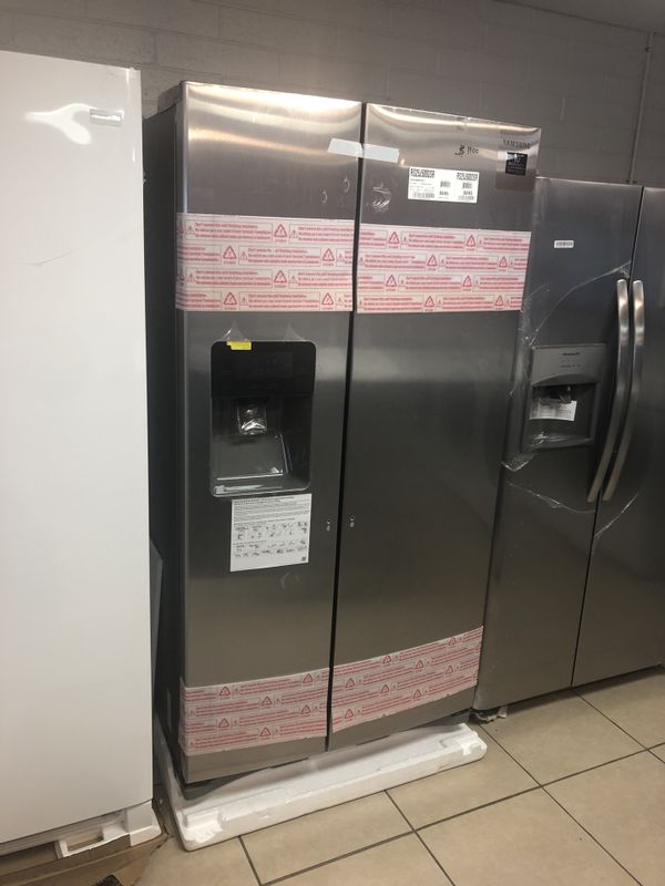 NEW Samsung refrigerator for sale!! for Sale in Tucson, AZ OfferUp