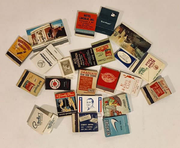 MATCH BOOK COVER DISPLAY CASE SHELVES RACK, Plus 45 Vintage Matchbooks ...