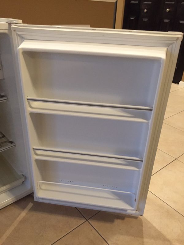 Kenmore 5.0 Cu ft Freezer Model 564.24501100 for Sale in West Palm