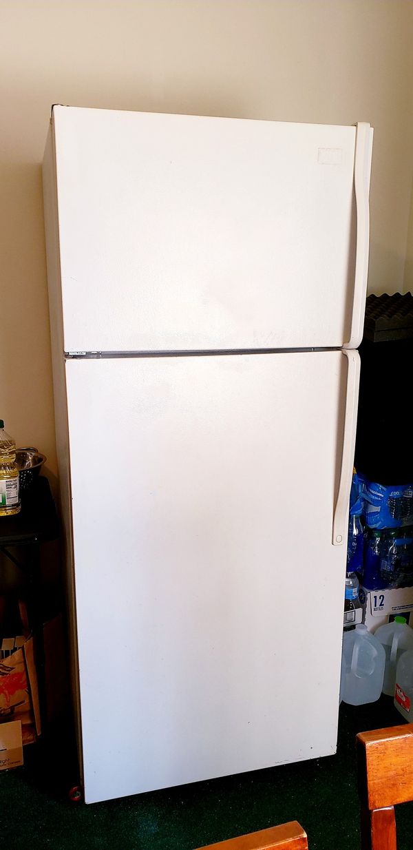 28 X 28 X 67 Used White Refrigerator For Sale In Spokane WA OfferUp