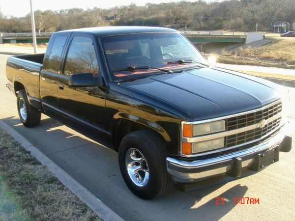 91 CHEVY SILVERADO CHEVROLET for Sale in Westworth Village, TX - OfferUp