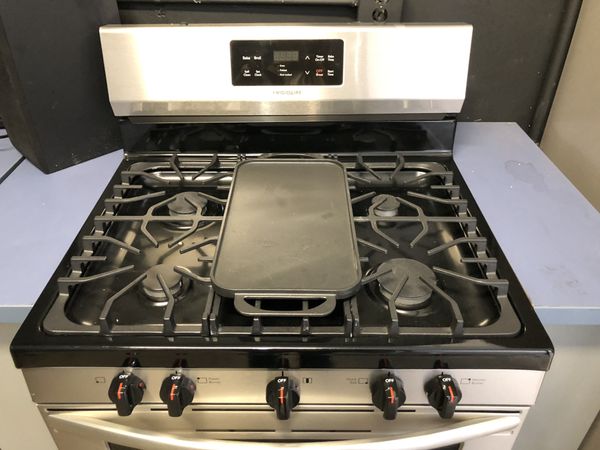 FRIGIDAIRE STAINLESS STEEL 5BURNER GAS STOVE WITH GRIDDLE &SELF CLEAN ...