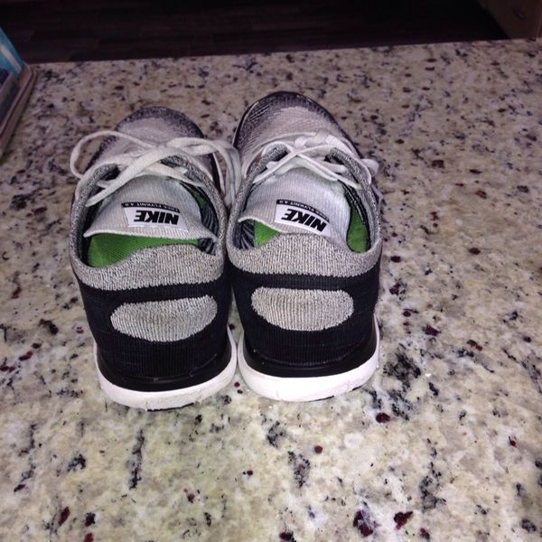 Nike flyknit mens size 8 for Sale in Issaquah, WA - OfferUp