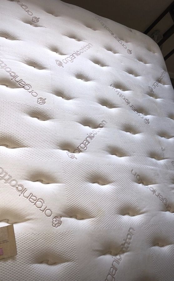 SAATVA ORGANIC COTTON LUXURY QUEEN MATTRESS!!! for Sale in San Francisco, CA OfferUp