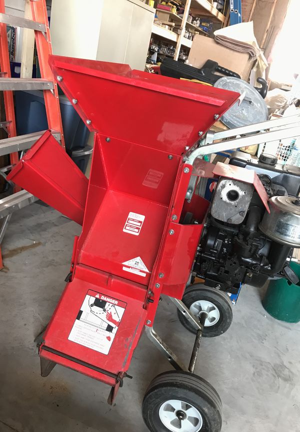 Lowered Price!! Troy--Bilt Super Tomahawk 2 in 1 Chipper/Shredder for