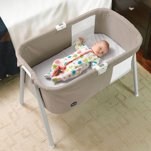 Chicco LullaGo Portable Bassinet - Birch Color for Sale in Houston, TX