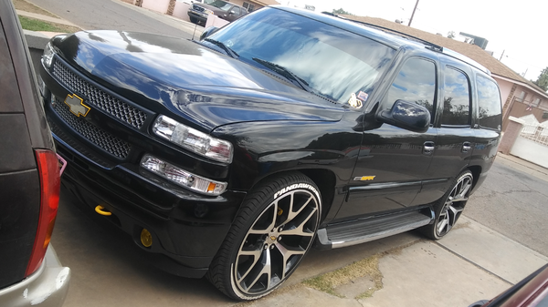 2002 chevy tahoe custom for Sale in Phoenix, AZ - OfferUp