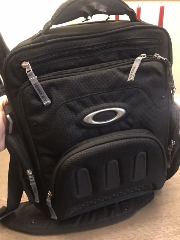 oakley vertical computer bag 2.0