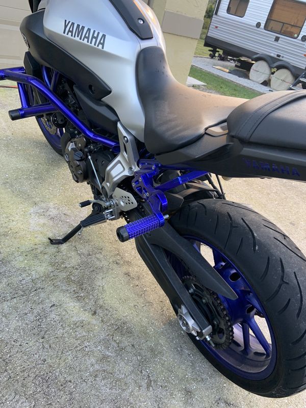 fz 07 stunt bike