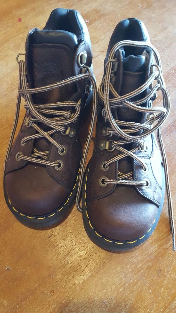 what stores sell doc martin shoes