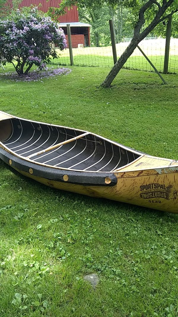 12 ft sports pal canoe for Sale in Easthampton, MA OfferUp