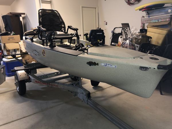 Hobie PA 12 Kayak 2012 w/ Malone trailer, Fishfinder for Sale in Lake ...