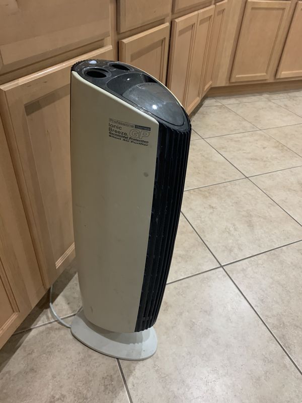 Sharper Image Ionic Breeze GP Air Purifier for Sale in Henderson, NV