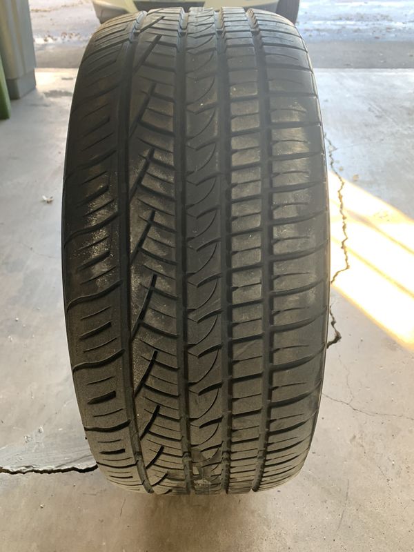 245 45 19 General GMax AS05 (8/32) Tire for Sale in Colorado Springs