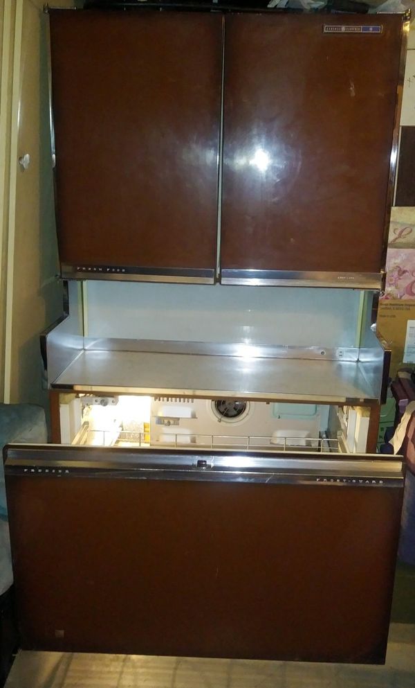 Vintage 1964 General Electric Americana Refrigerator for Sale in North Las Vegas, NV OfferUp