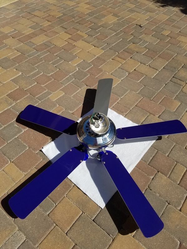 Harbor Breeze 52" ceiling fan blue for Sale in Litchfield Park, AZ