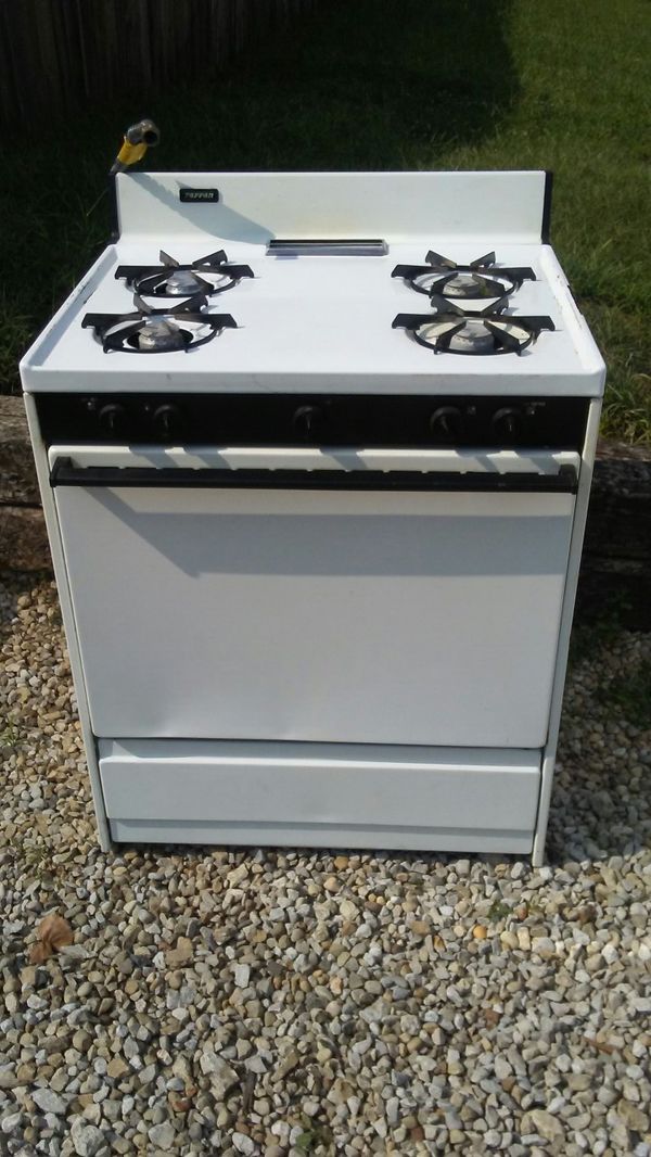 Got a tappan gas stove for Sale in Columbus, OH - OfferUp