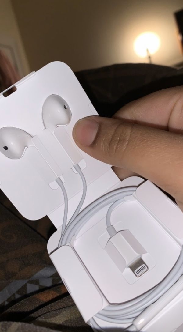 Apple wired Headphones for Sale in Yonkers, NY OfferUp