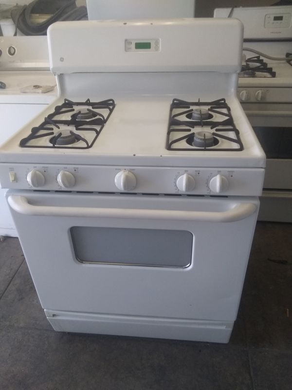 Ge gas stove white for Sale in San Bernardino, CA OfferUp