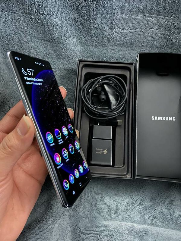 samsung galaxy s10 lite aura glow