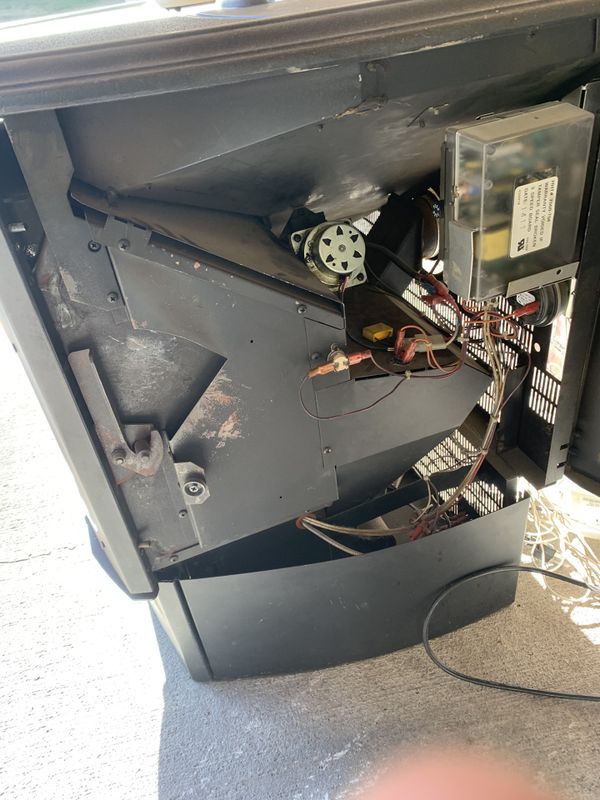 Quadra fire pellet stove for Sale in Puyallup, WA - OfferUp