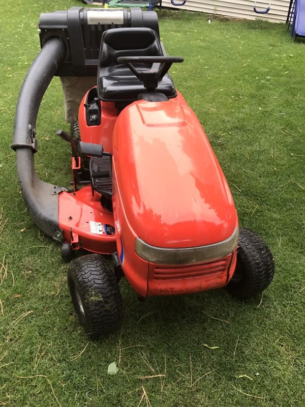 Simplicity regent riding mower 15hp 38" with bagger for Sale in