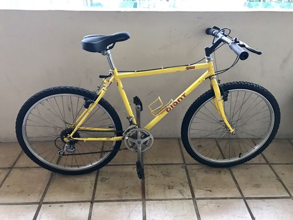 giant iguana bicycle