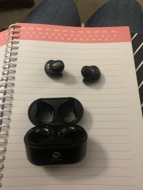 bluetooth earphones raycon