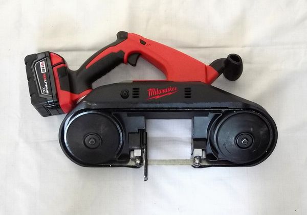 Milwaukee M18 Band Saw Kit 2629-20 for Sale in Federal Way, WA - OfferUp