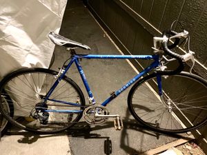 Schwinn Le Tour Road Bike for Sale in Long Beach, CA