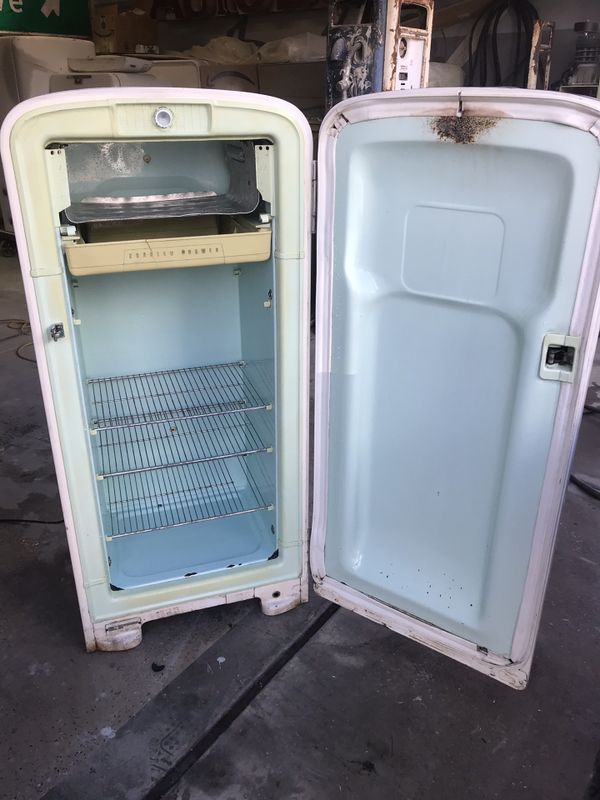 1950 Vintage Admiral Fridge for Sale in Queen Creek, AZ - OfferUp