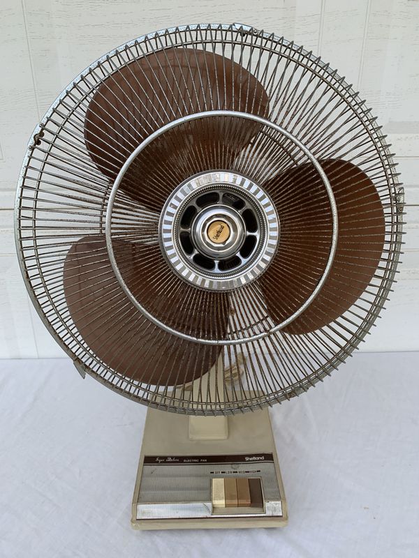 Shetland Company DF-16 3 speed oscillating table fan, vintage late 70’s ...