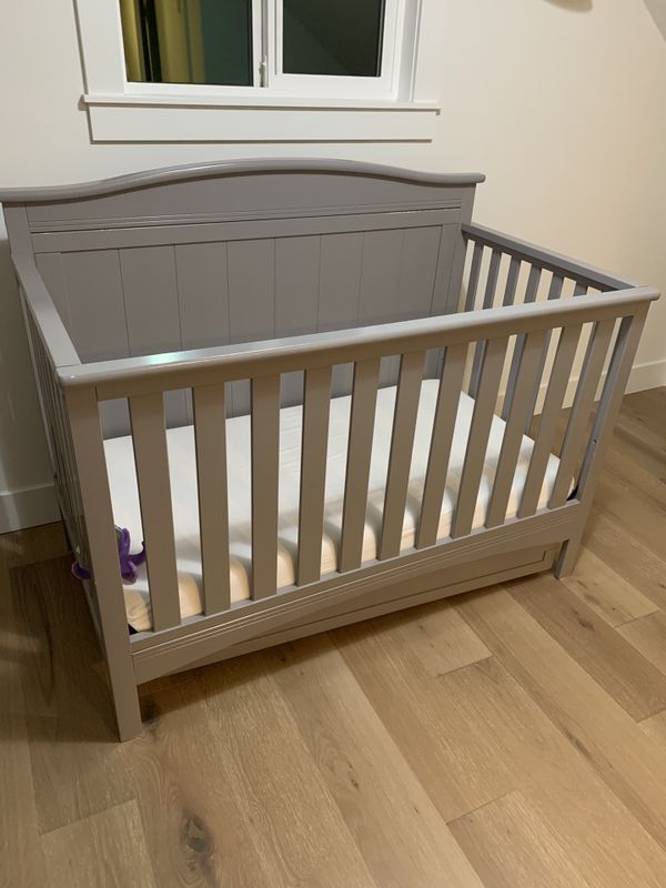 Delta Crib with Conversion Kit for Sale in Seattle, WA OfferUp