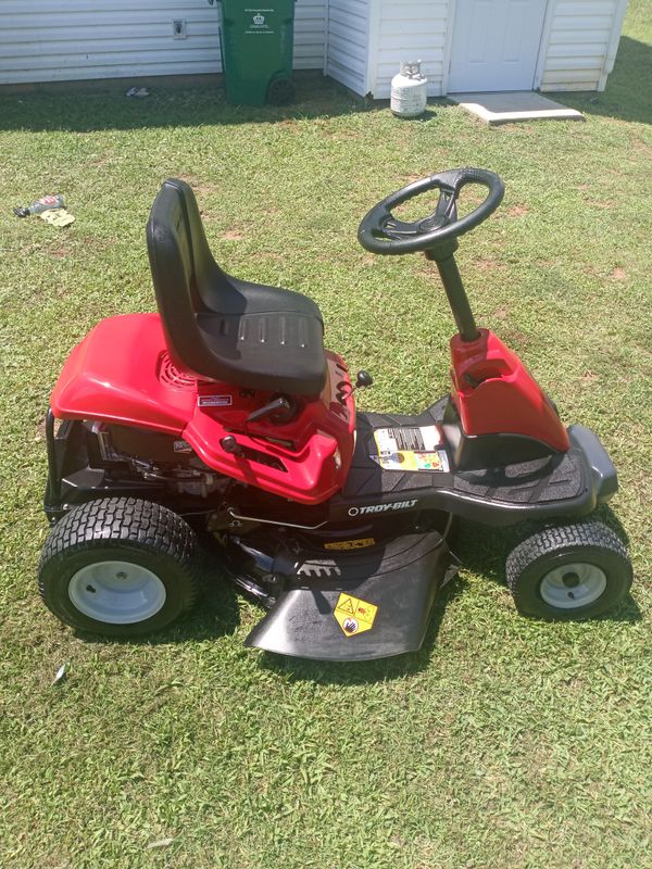 TroyBilt (Perfect)TB30R 10.5 HP Manual/Gear 30in Riding Lawn Mower