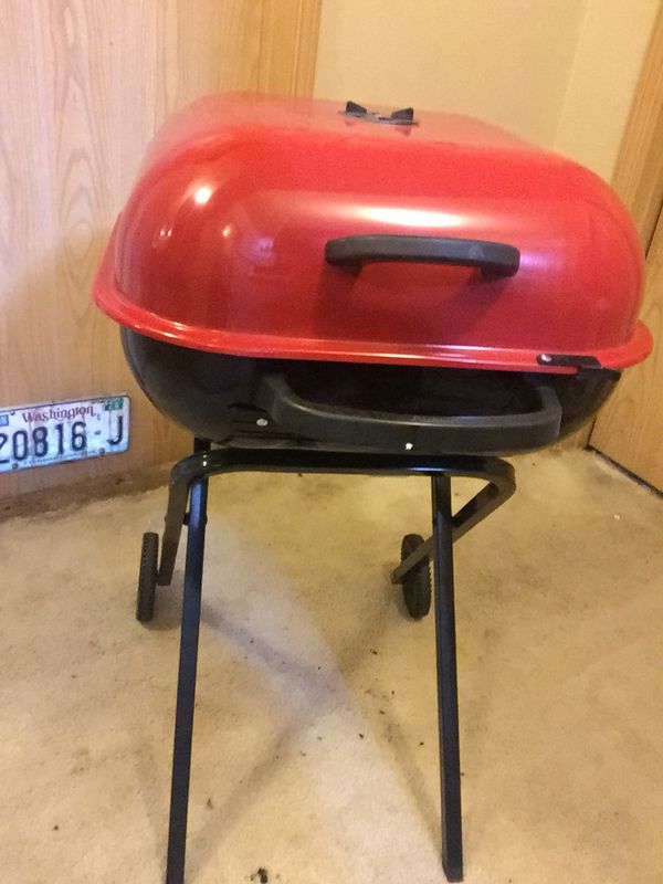 Aussie Walkabout Charcoal Portable Grill for Sale in Marysville, WA ...