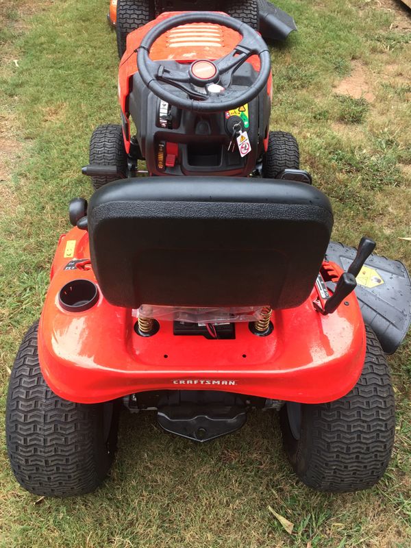 Craftsman T130 Riding Lawn Mower