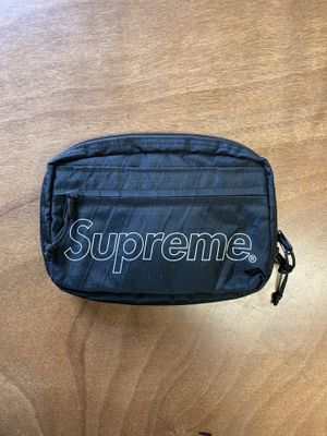 Supreme side bag for Sale in East Los Angeles, CA