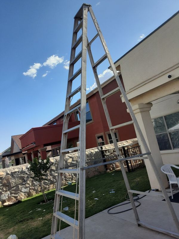 14 FT ALUMINIUM LADDER for Sale in El Paso, TX OfferUp