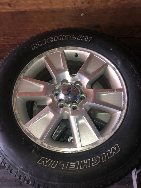 Ford 2010+ f150 rims and tires for Sale in Milwaukee, WI - OfferUp