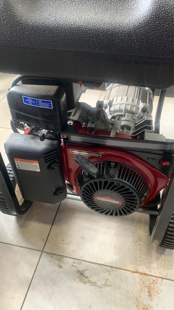 Briggs& Stratton generator 52507350 watts for Sale in Lauderdale Lakes
