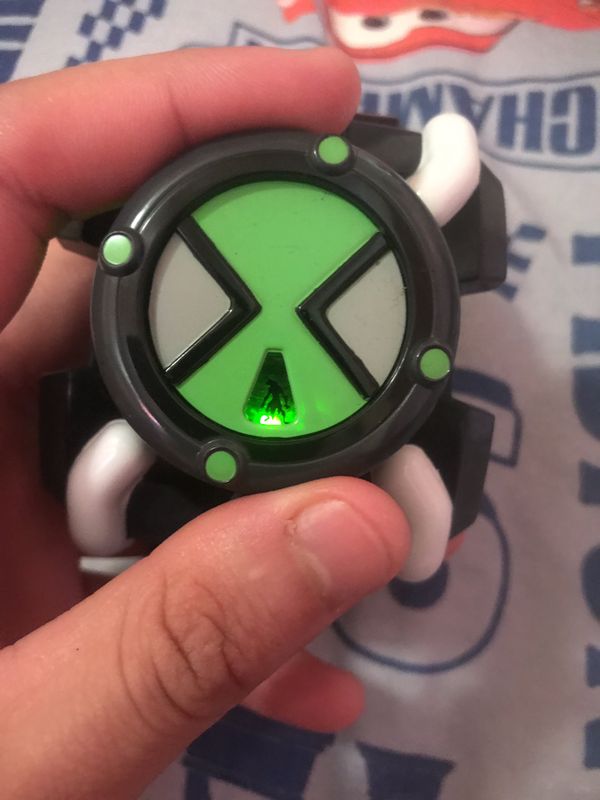 Ben 10 omnitrix classic super rare for Sale in San Antonio, TX - OfferUp