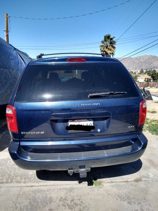 05 Dodge Grand Caravan sxt for Sale in Riverside, CA - OfferUp