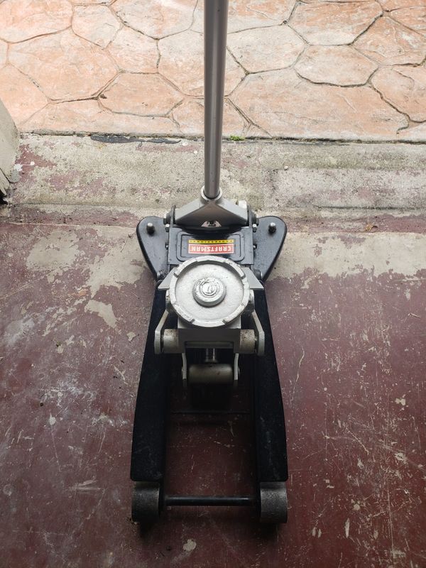 Floor jack 4 ton craftsman for Sale in Pembroke Pines, FL OfferUp