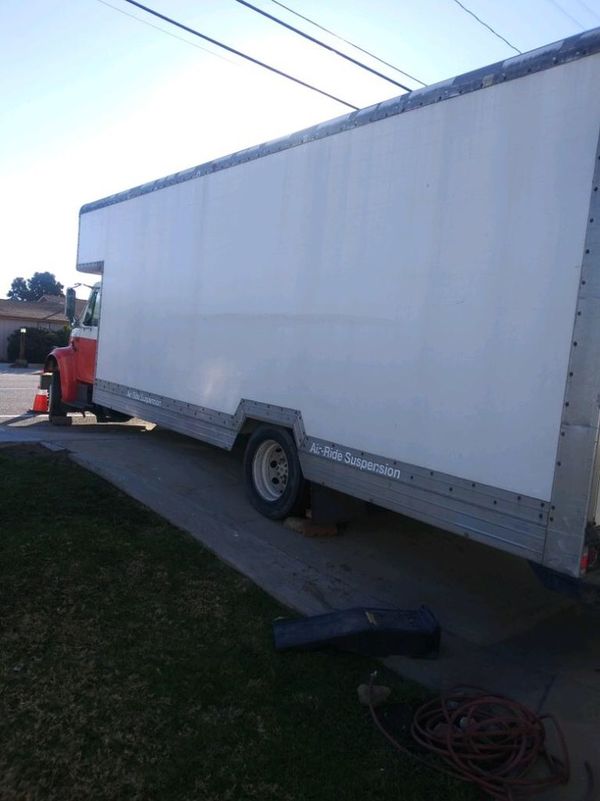 40 foot box truck runs great for Sale in Hesperia, CA - OfferUp