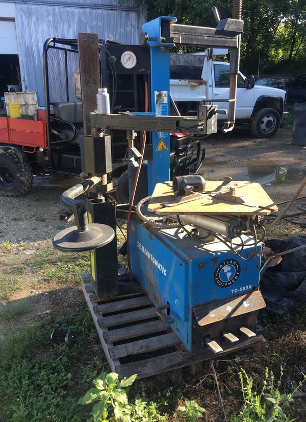 Tire changer tc 589x atlas for Sale in Woodstock, IL OfferUp