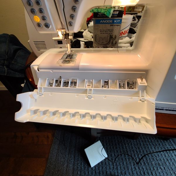 Husqvarna Viking Designer 1 Sewing Machine with Embroidery Table & USB
