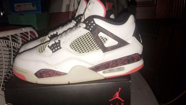 Crimson 4s size 11 for Sale in Elgin, IL - OfferUp