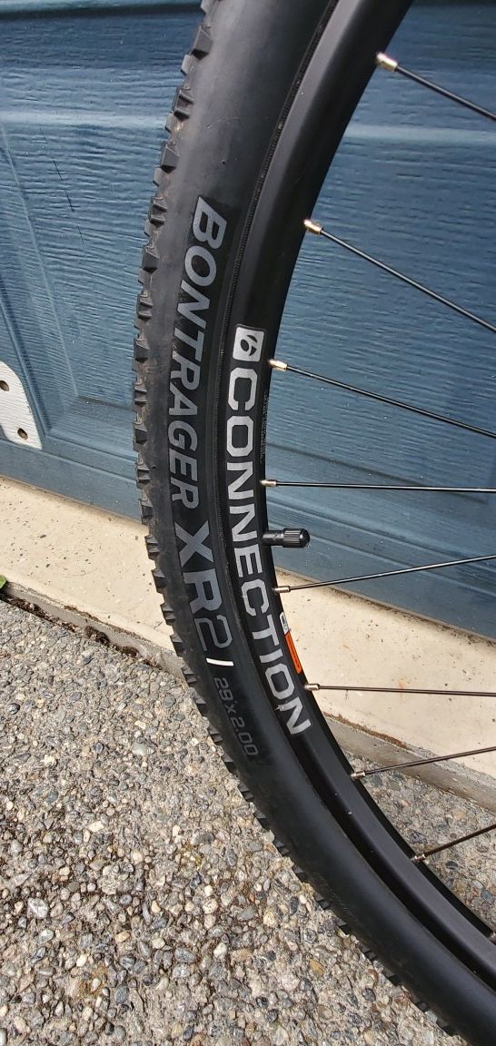 bontrager xr2 29x2 6