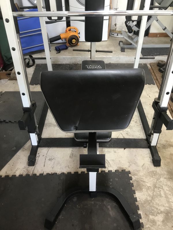 TSA 2000 A smith machines all in one work out gym for Sale in Orange